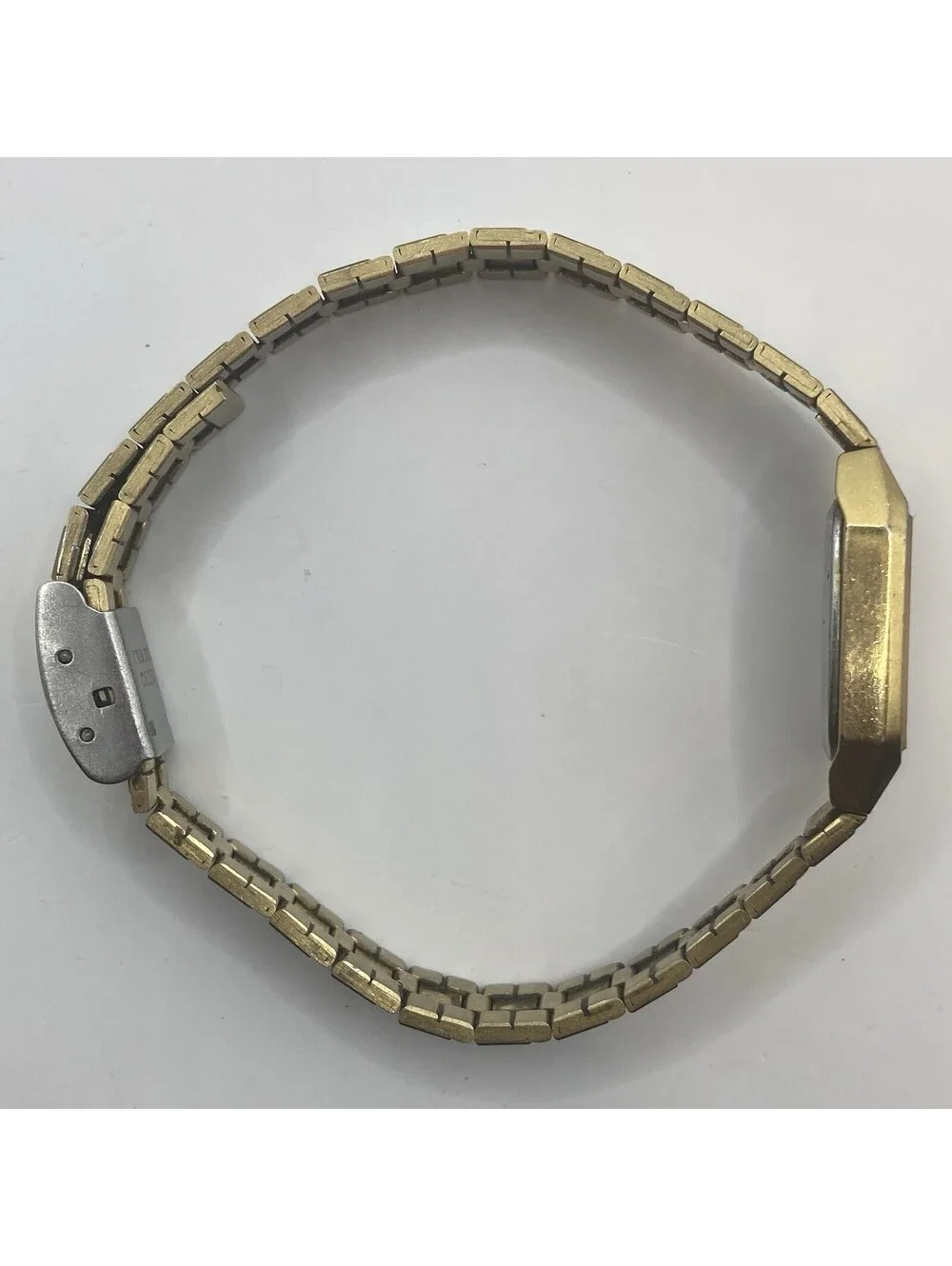 Vintage 1990s Seiko Quartz Ladies Watch Gold Tone Tank Rectangular Smooth Links
